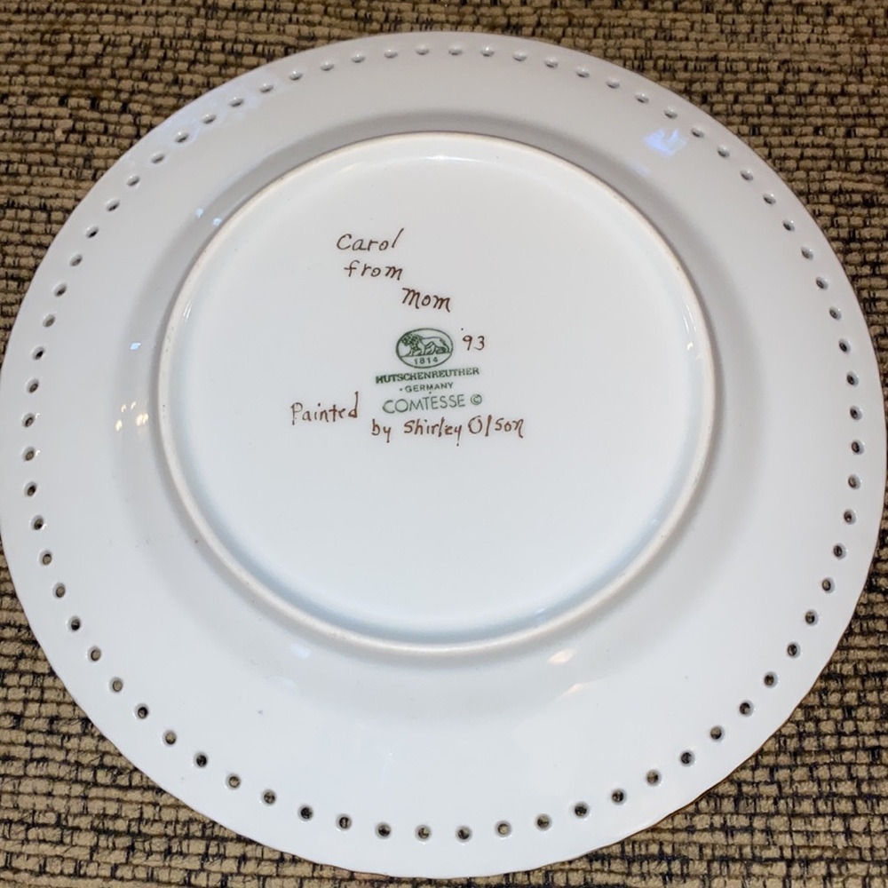 Beautiful Vintage Hutschenreuther Germany decorative floral plate with gold trim - Picture 3 of 5